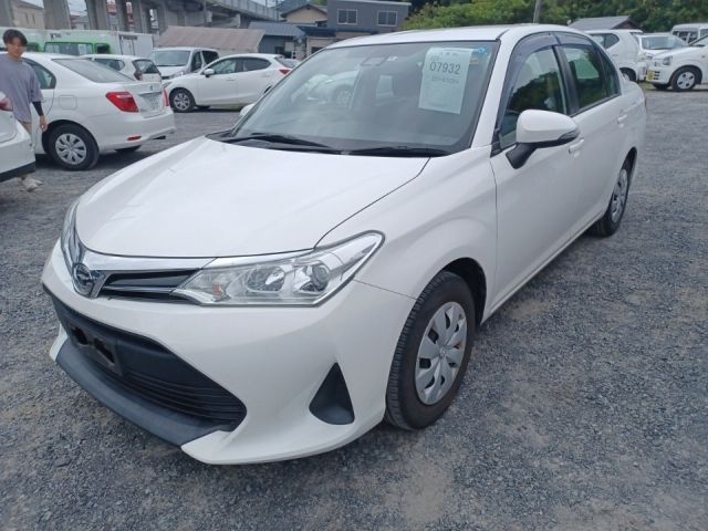 7932 Toyota Corolla axio NRE160 2018 г. (LUM Kobe Nyusatsu)